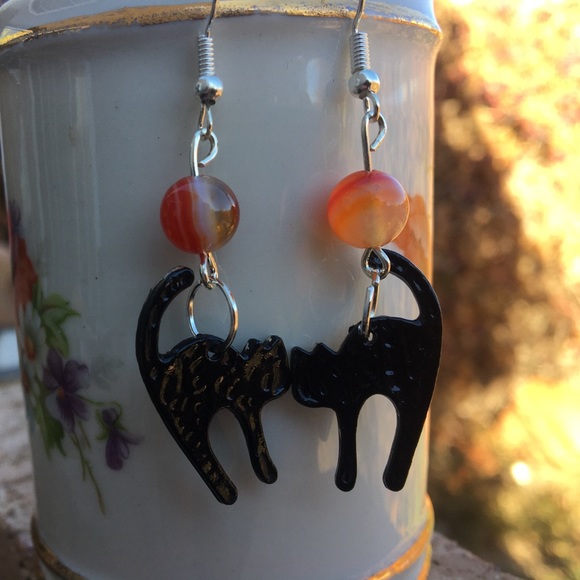 Orange Agate Black Cat Dangle Earrings - Picture 4 of 5
